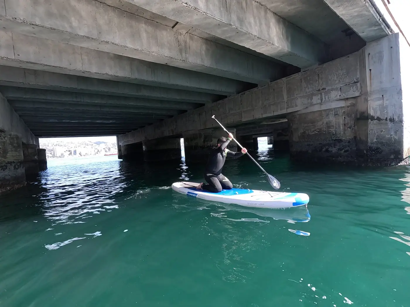 Clase particular de Stand Up Paddle en la bahía